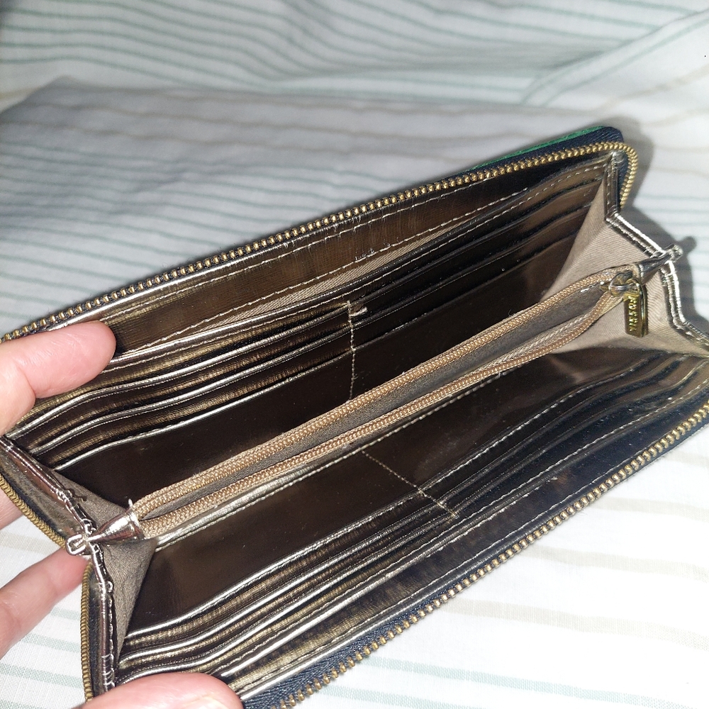 Fossil Patchwork Wallet - Picture 3 of 9